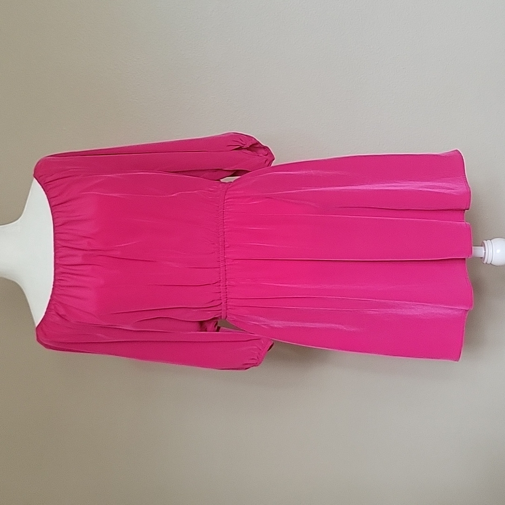 Pink dress with pockets